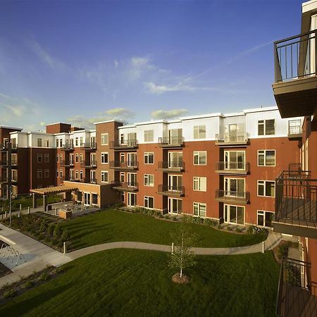 Execustay At York Place Apts Edina Bagian luar foto
